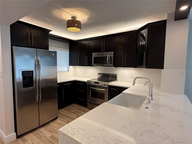 Building Photo - 4823 Ebbtide Ln