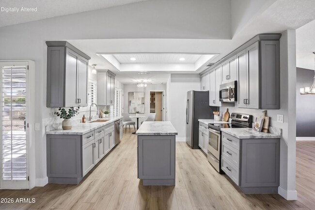 Building Photo - 12839 W Blue Bonnet Dr
