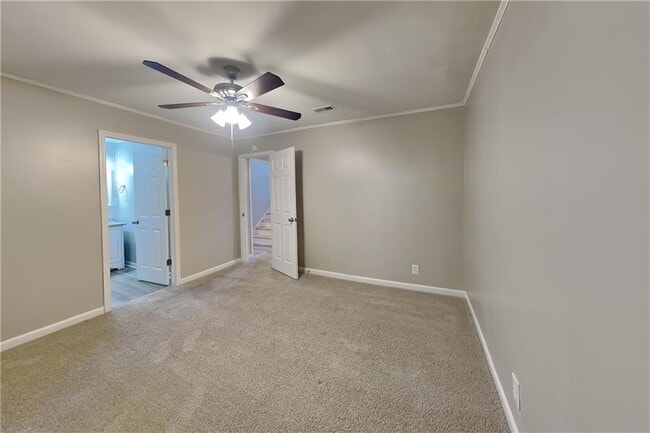 Building Photo - 5039 Wesleyan Dr