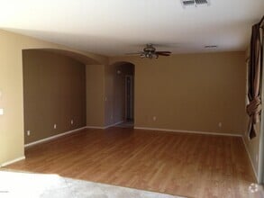 Building Photo - 494 W Seagull Dr