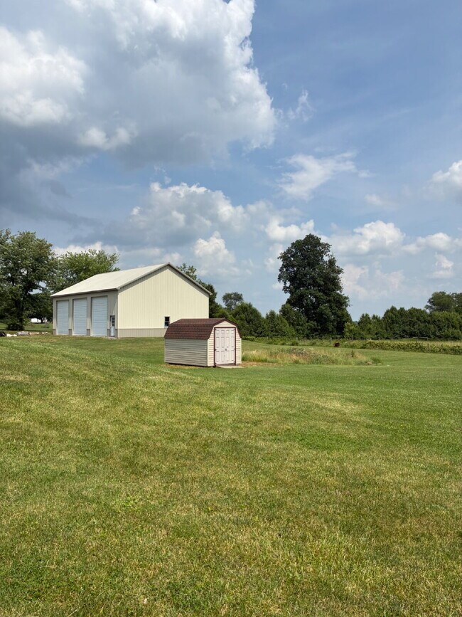 Building Photo - 95 Union Church Rd