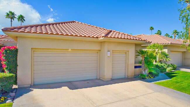 Building Photo - 128 Kavenish Dr