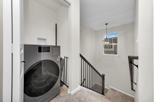 Building Photo - 30W136 Wheeler Cir