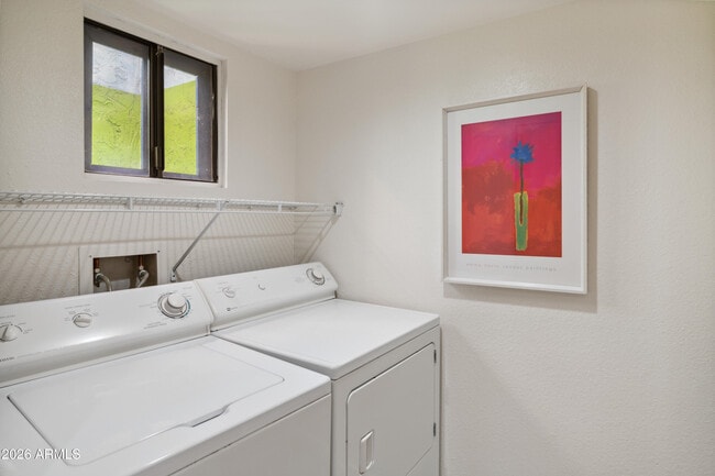 Building Photo - 7306 E Rancho Vista Dr