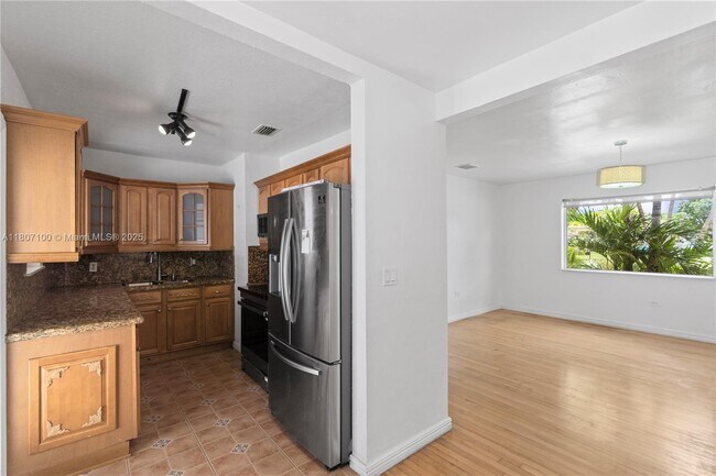 Building Photo - 205 NW 128th St