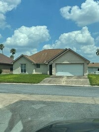Building Photo - 2807 Montgomery Dr