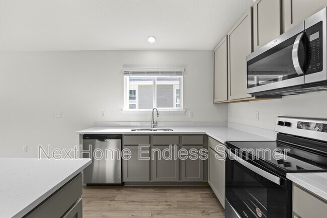 Building Photo - 11117 Buckner Ln