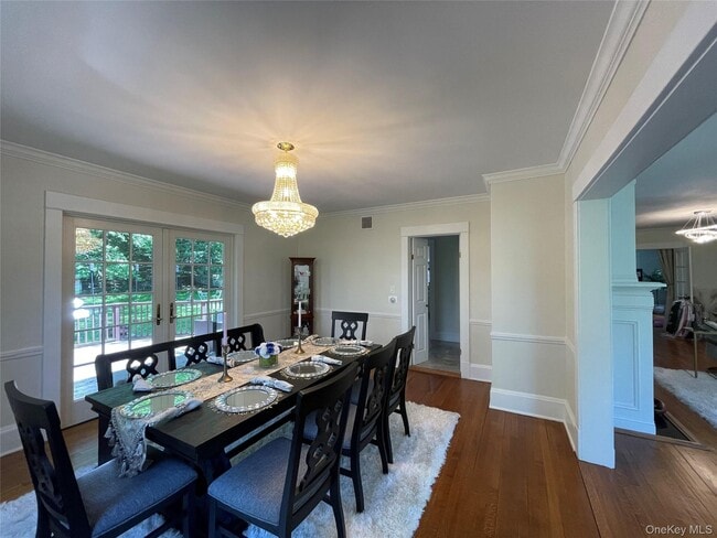 Building Photo - 38 Gedney Park Dr