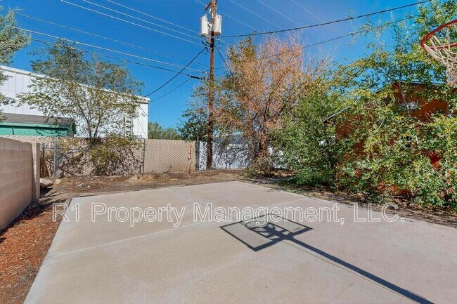 Building Photo - 165 Hilton Ave NW