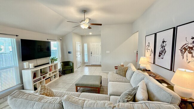 Building Photo - 11408 Milano Dr