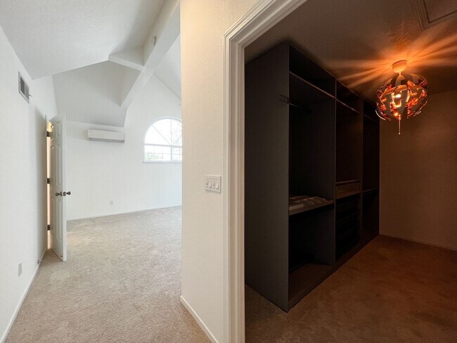 Building Photo - Beautifully Updated 3-Bedroom Home + Bonus Room with Private Backyard Retreat