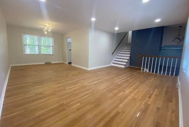 Building Photo - 8033 Navios Dr SE