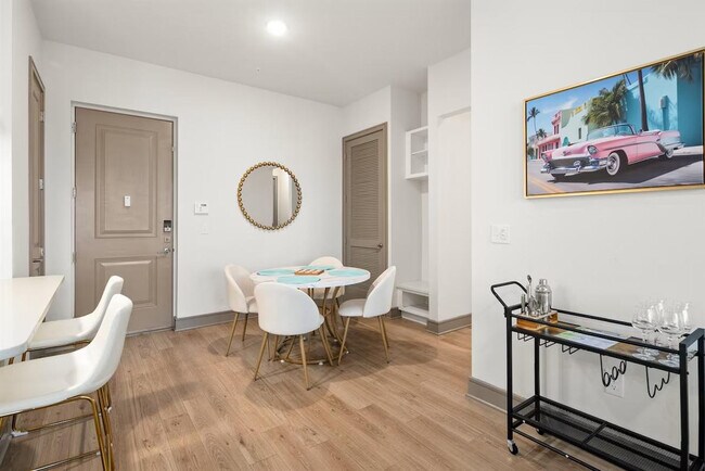 Building Photo - 8890 Founders Square Dr