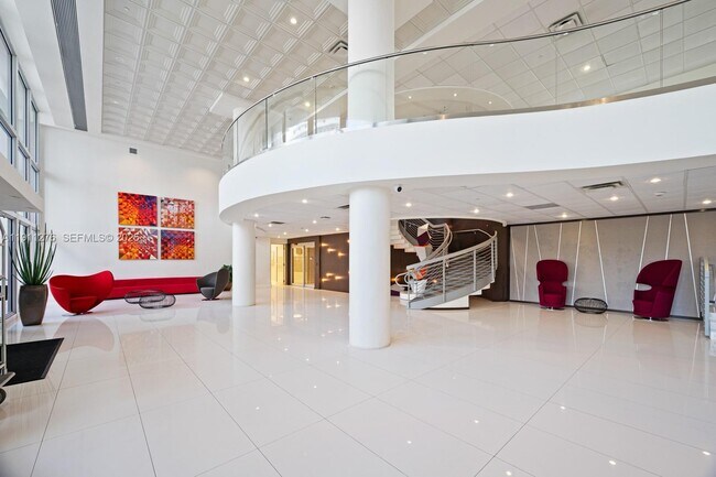 Building Photo - 5701 Collins Ave