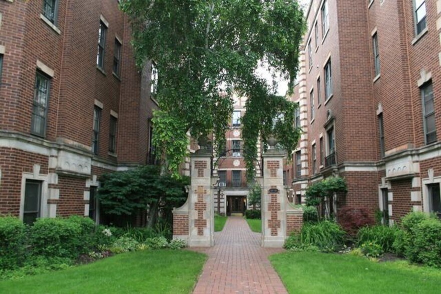 Building Photo - 408 Ridge Ave