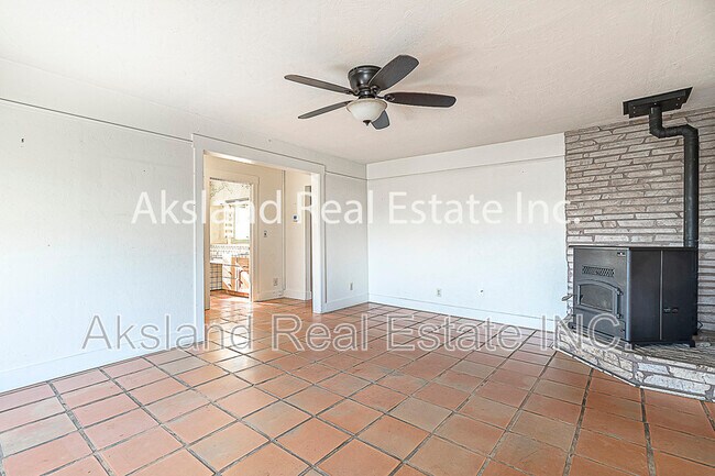 Building Photo - 7937 Endow Rd S