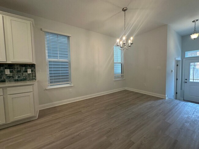Building Photo - BRAND NEW HOME!