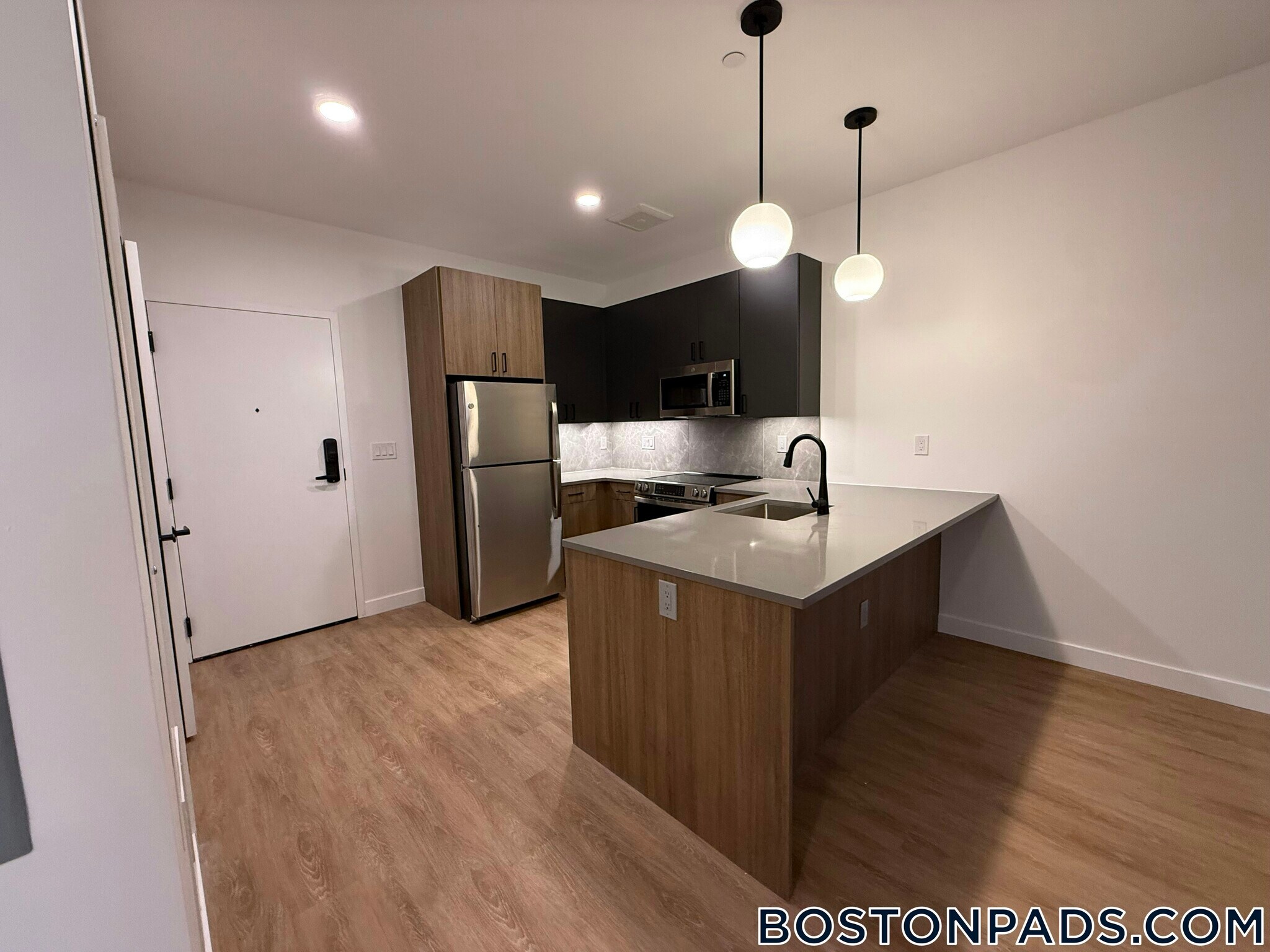 Building Photo - 199 Gardner St