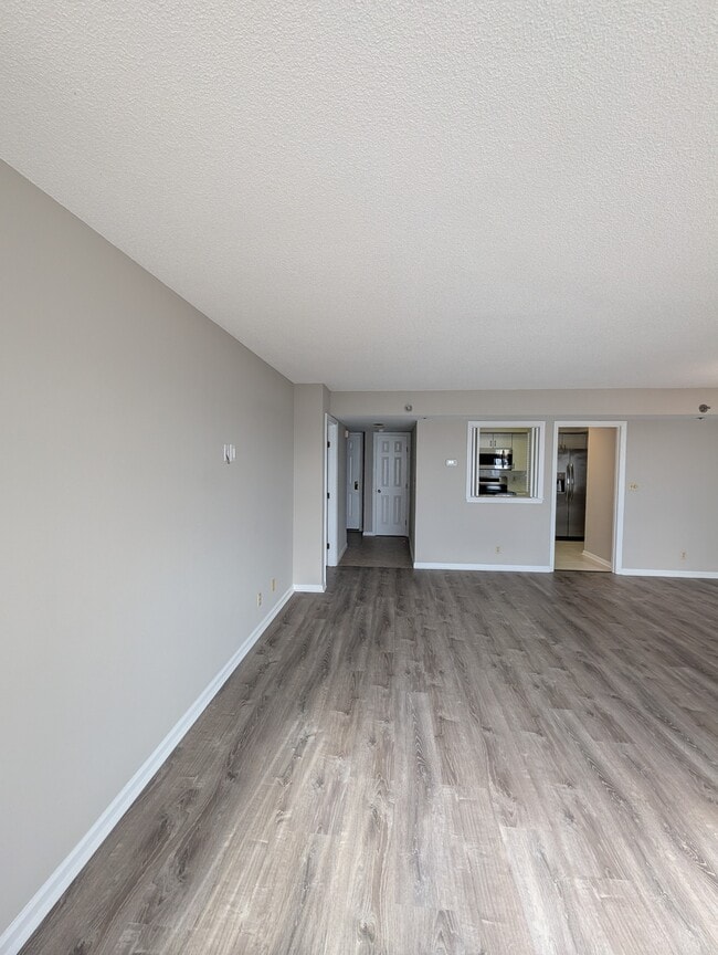 Building Photo - 7505 River Rd