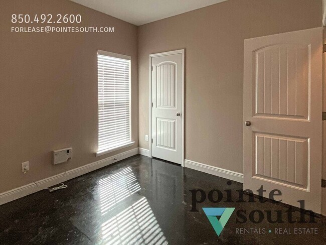 Building Photo - 12919A Churchill Dr-