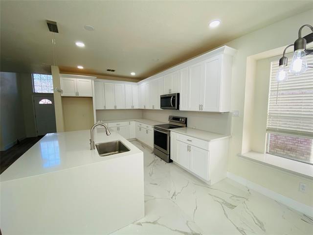 Building Photo - 1622 Mineral Springs Dr