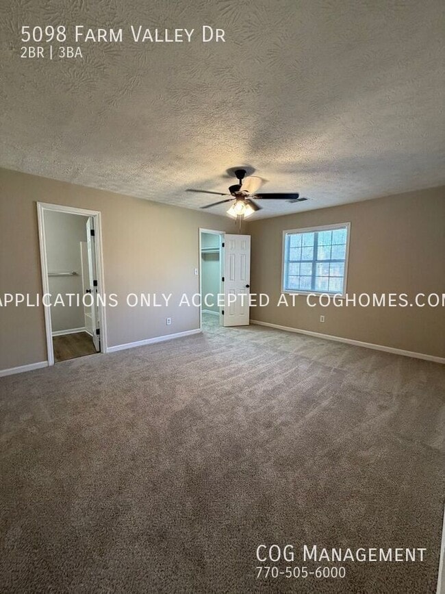 Building Photo - 5098 Farm Valley Dr NE