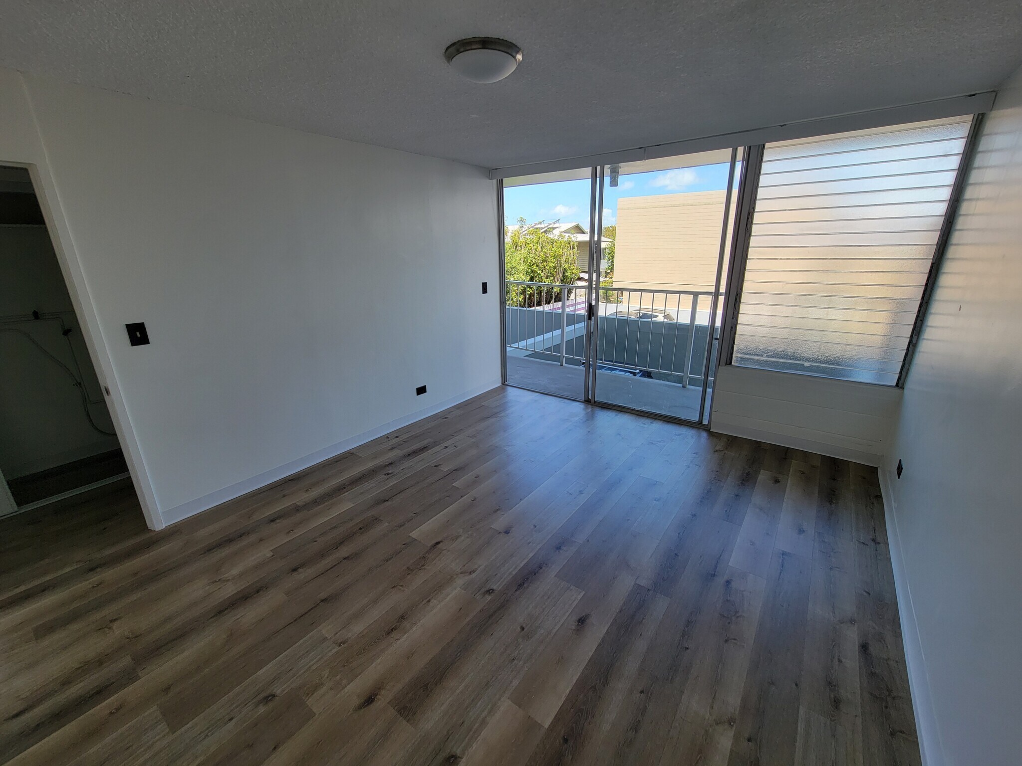 Building Photo - 3175 Waialae Ave