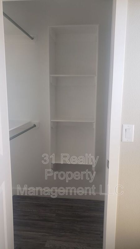 Building Photo - 6804 Lonesome Dove Ln