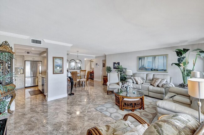 Building Photo - 2100 S Ocean Dr