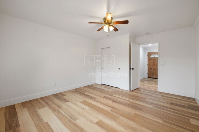 Building Photo - 9741 Treetop Dr