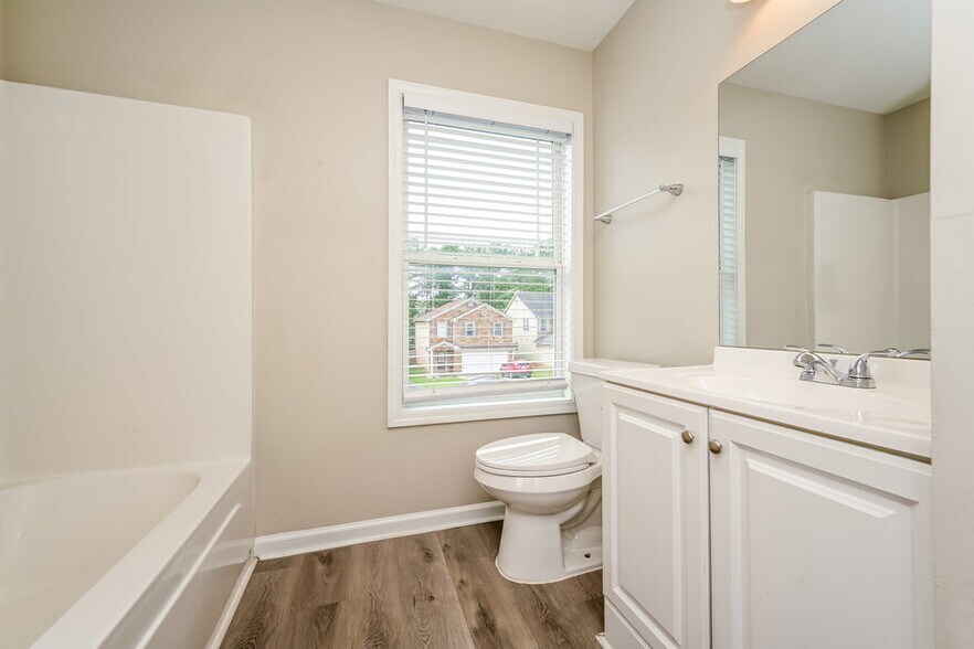 Building Photo - 1456 Arbor Pl Dr