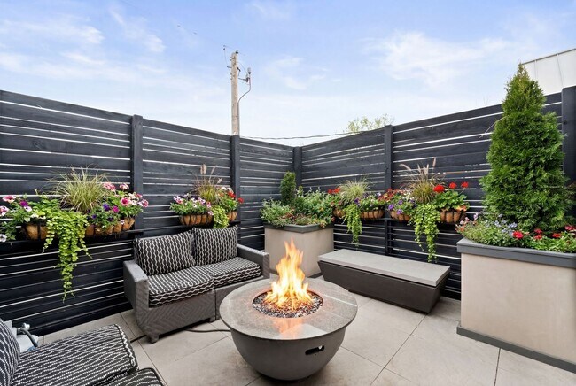 Building Photo - Luxury 4BD, 6BA Cherry Creek Home with 4 Outdoor Spaces