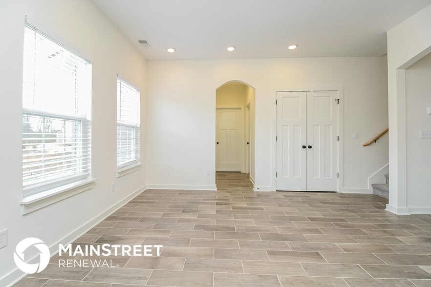 Building Photo - 5336 Nancy Seward Dr