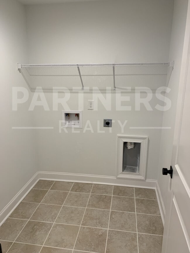 Building Photo - 5812 Blevins Cir
