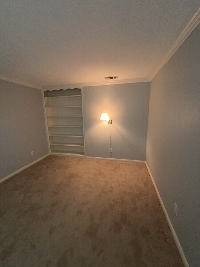 Building Photo - 2972 Gessner Rd