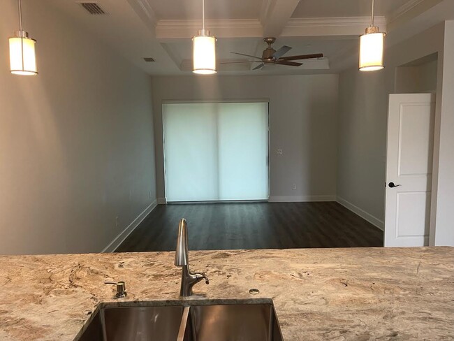 Building Photo - 12402 Catalina Dr