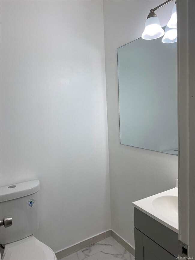 Building Photo - 75 Woodbine St