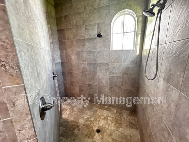 Building Photo - 4763 Yacht Ct