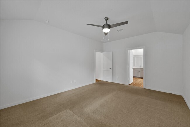 Building Photo - 14213 Wonder Lake Ln