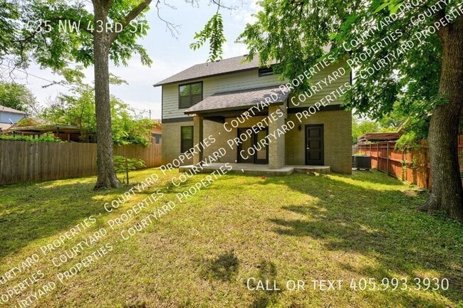 Building Photo - 1435 NW 43rd St