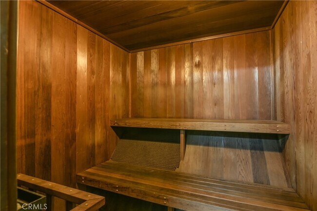 Building Photo - 811 6th St