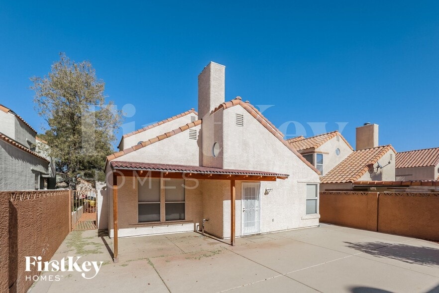 Building Photo - 7861 Mt Shasta Cir