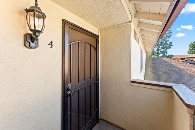 Building Photo - 17972 Baron Cir