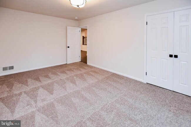 Building Photo - 1423 Albert Dr