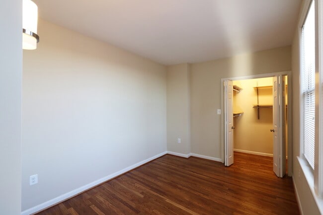 Bedroom - The Park Crest