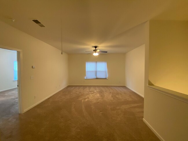 Building Photo - Home for rent in Trussville! View with 48 ...