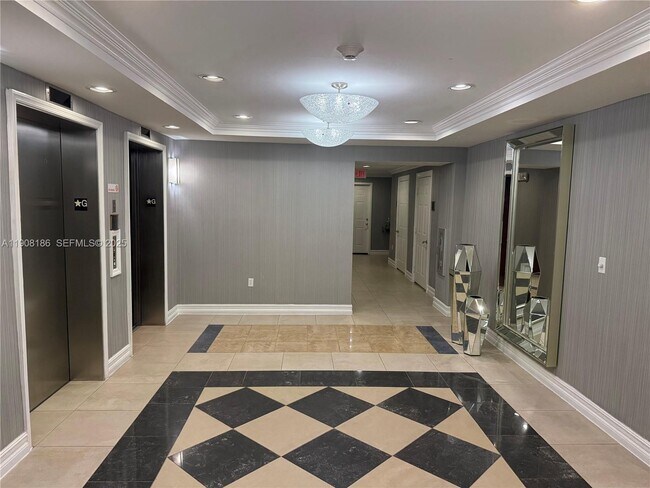 Building Photo - 1900 Van Buren St