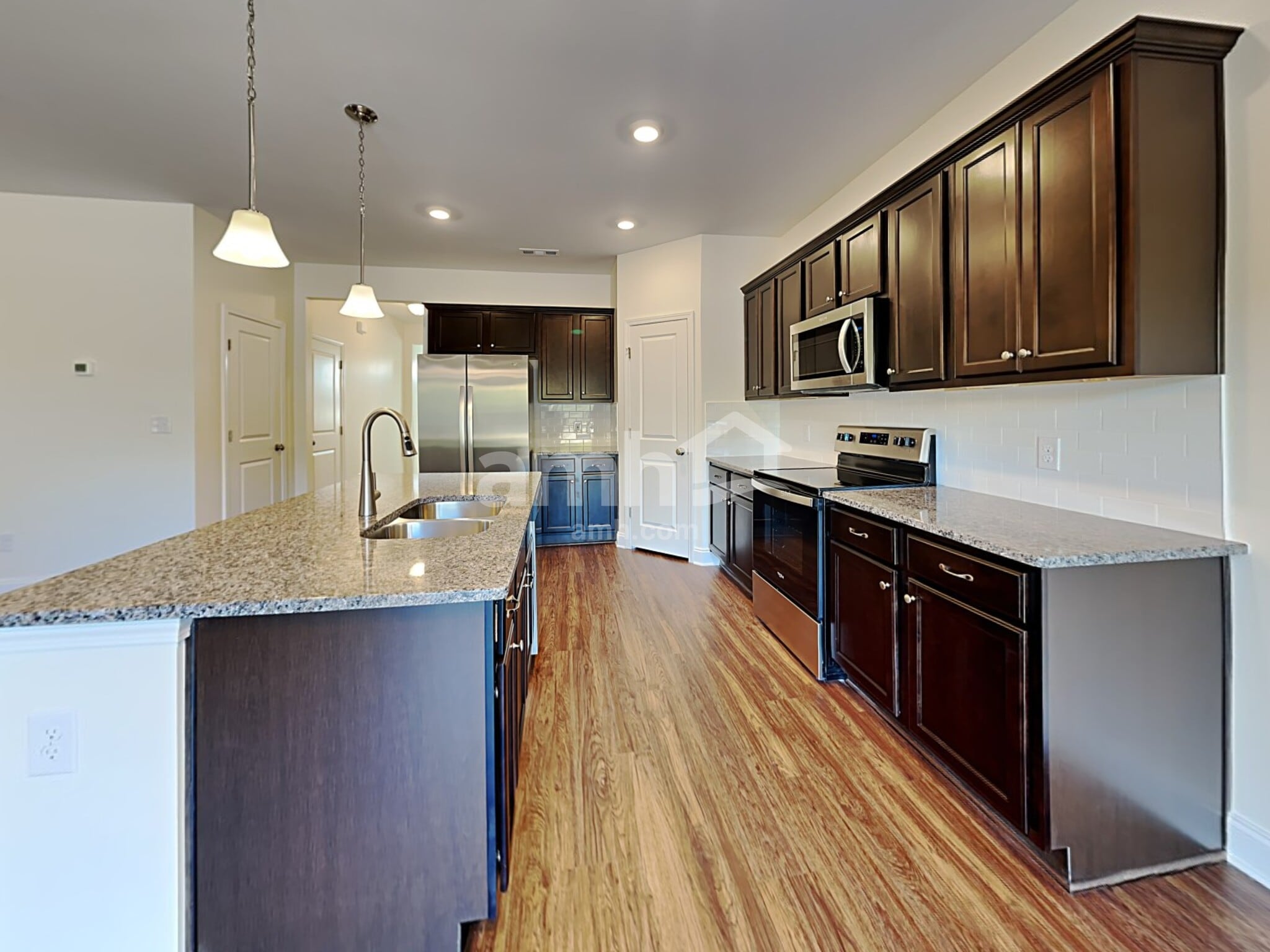 Building Photo - 2105 Overlake Cir