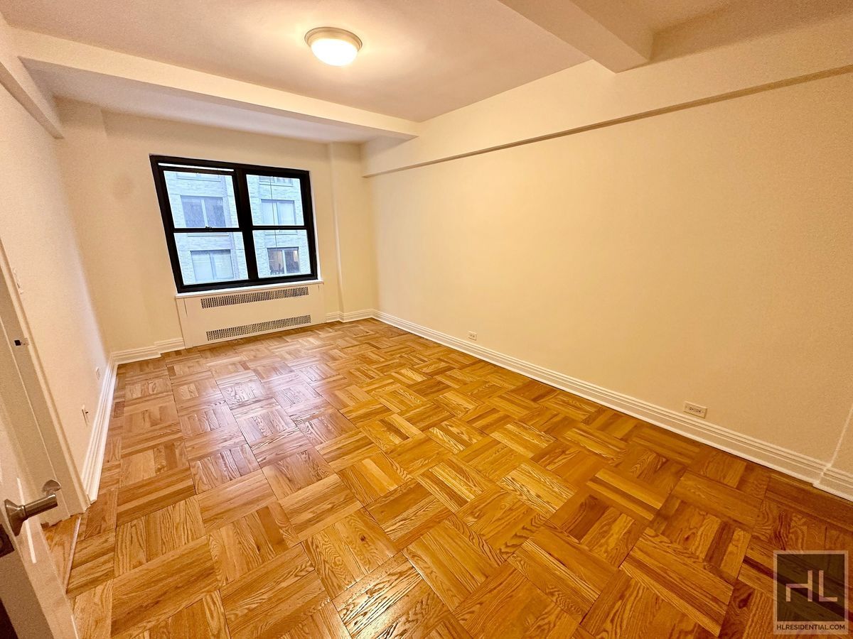 Building Photo - EAST 56 STREET