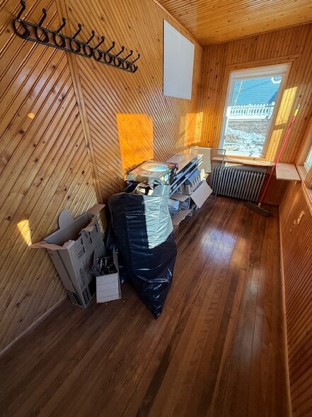 Building Photo - 60 Haines St